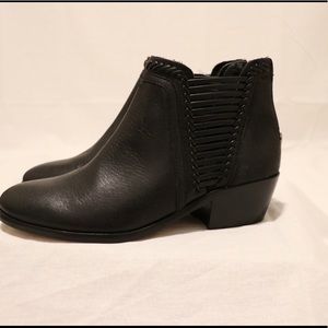 Vince Camuto Shoes - Vince Camuto Sz 6.5 Vince Camuto Shoes - Vince Camuto Sz 6.5